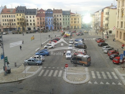 Pronájem kanceláří Masarykovo náměstí s možností parkování - Fotka 5
