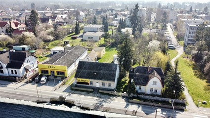 Prodej kancelářské budovy, skladů a garáží v obci Čimelice - Fotka 20