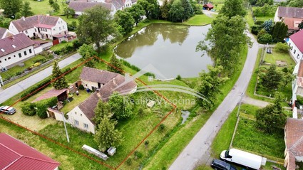 Rodinný dům 2+1 s uzavřeným dvorem Mysliboř, 4 km Telč - Fotka 14