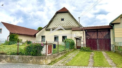 Prodej rodinného domu 3+1 se stodolou,  Vinary  - Fotka 1