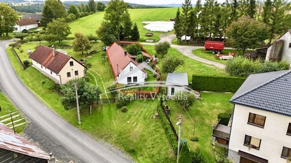 Rodinný dům se zahradou – Zboží u Habrů - Fotka 17