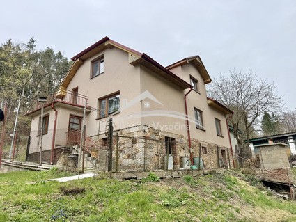 Pronájem rodinného domu 4+1 v klidné obci Simtany u Pohledu - Fotka 1