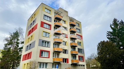 Prodej zrekonstruovaného bytu 3+1 Tábor - Fotka 1