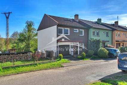 Prodej rodinného domu 6+1 Havlíčkův Brod - Fotka 1