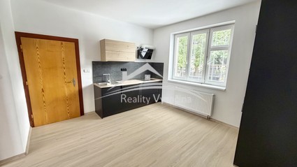Pronájem nového bytu 2+1 Havlíčkův Brod - centrum - Fotka 8
