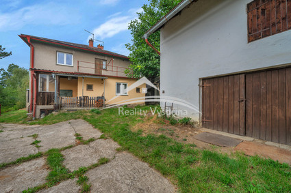 DVA RODINNÉ DOMY + 4 185 m² POZEMKU - VELKÝ POTENCIÁL, KYJOV U HAVLÍČKOVA BRODU - Fotka 1