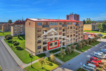 Pěkný zděný byt 3+1 Dobronín, 14 km Jihlava - Fotka 1